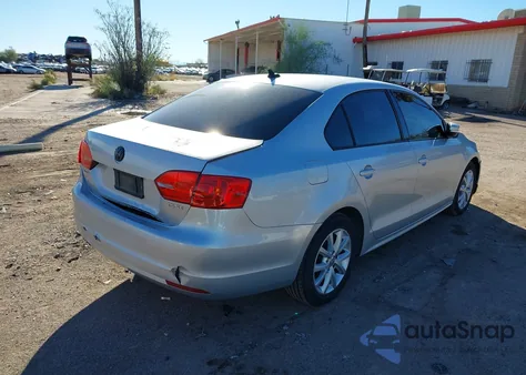2011 Volkswagen Jetta 2.5L Se z USA, uszkodzony, nr VIN 3VWDX7AJ7BM336089